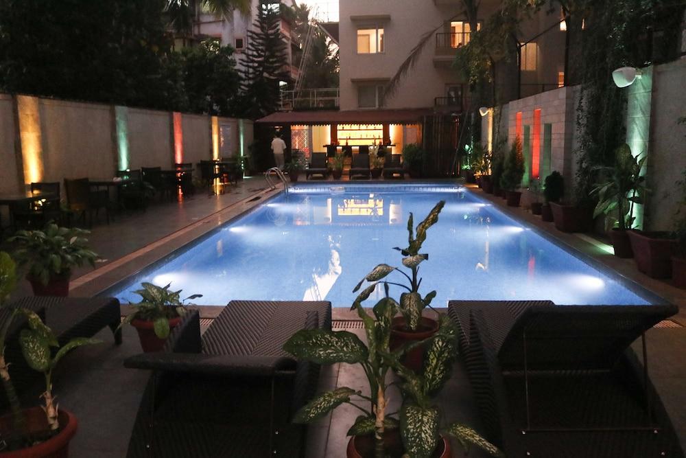 Calangute Towers - Am Hotel Kollection Экстерьер фото