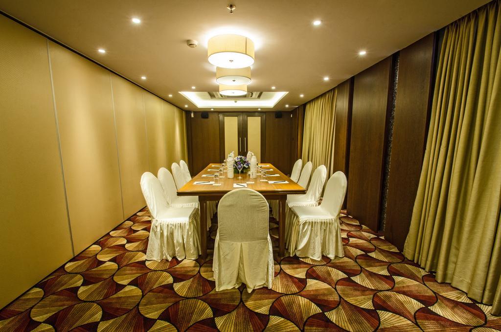 Calangute Towers - Am Hotel Kollection Экстерьер фото
