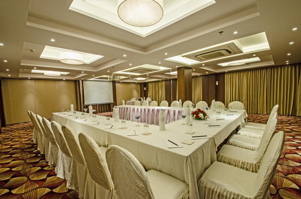 Calangute Towers - Am Hotel Kollection Экстерьер фото
